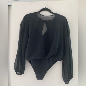 Aritzia Wilfred Blouse/bodysuit